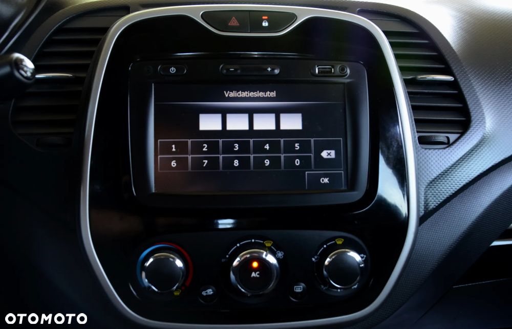 Renault Captur (ENERGY) dCi 90 EDC INTENS - 17