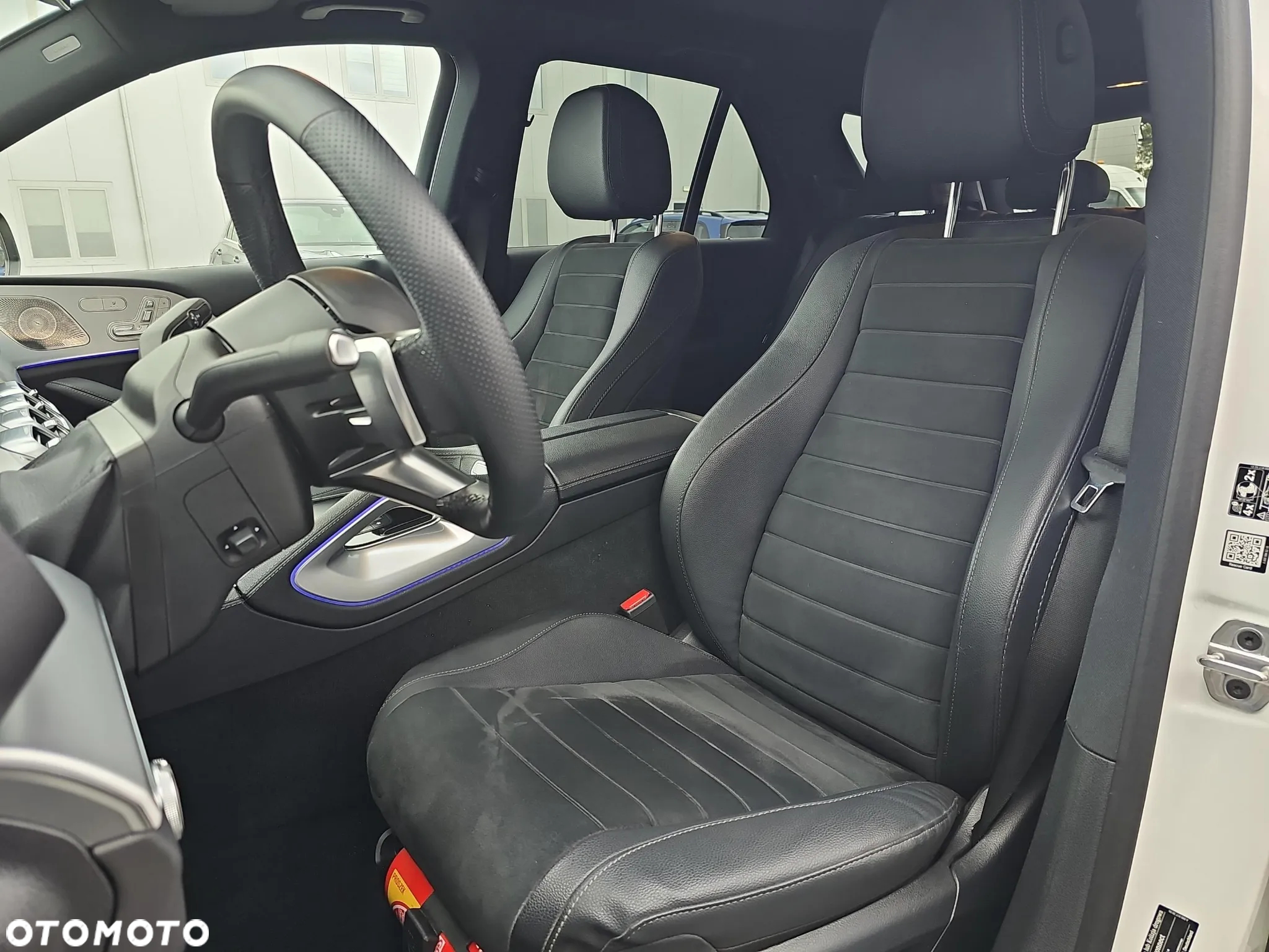 Mercedes-Benz GLE 300 d 4Matic 9G-TRONIC AMG Line Advanced Plus - 10