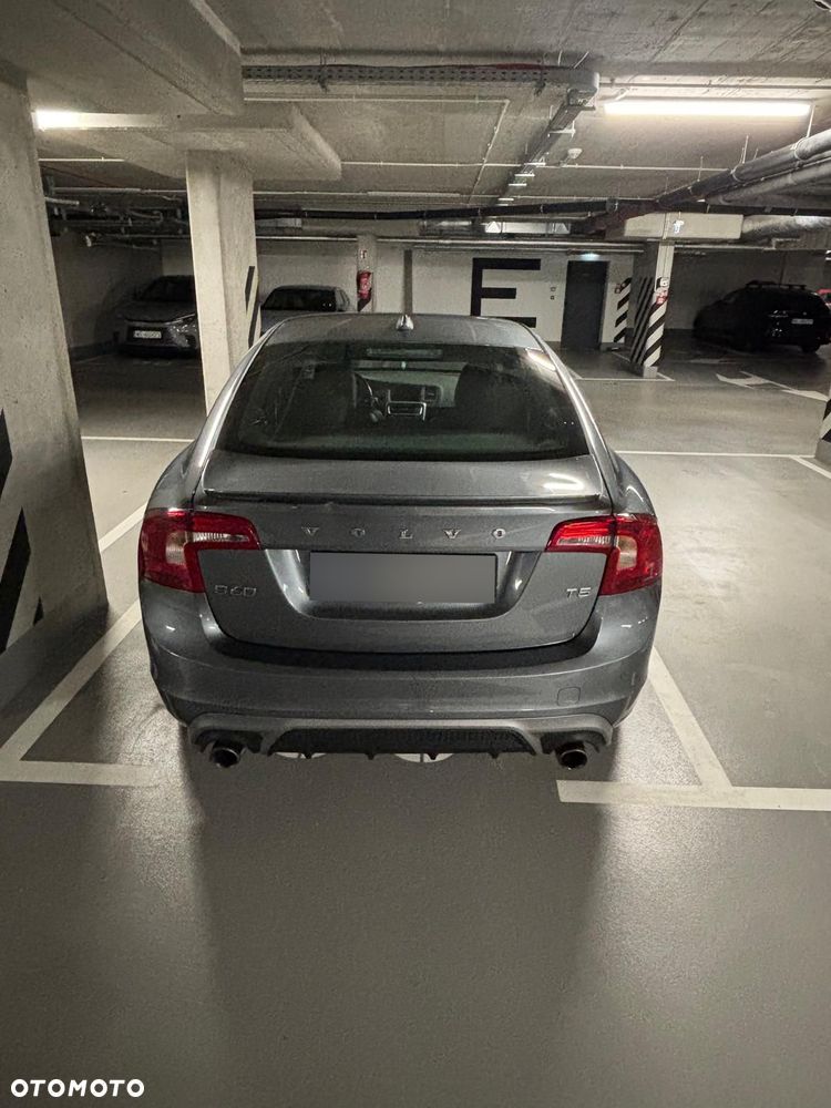 Volvo S60 T5 Drive-E R-Design Momentum - 9
