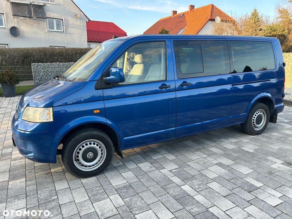 Volkswagen Caravelle - 7