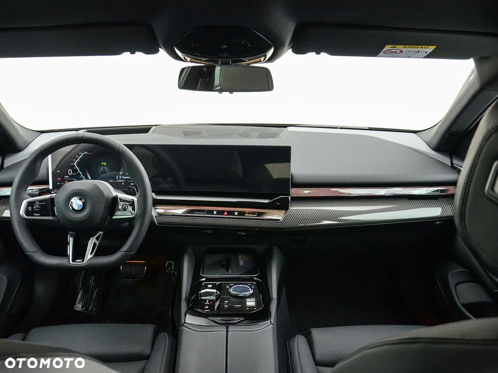 BMW Seria 5 540d xDrive mHEV M Sport sport - 25