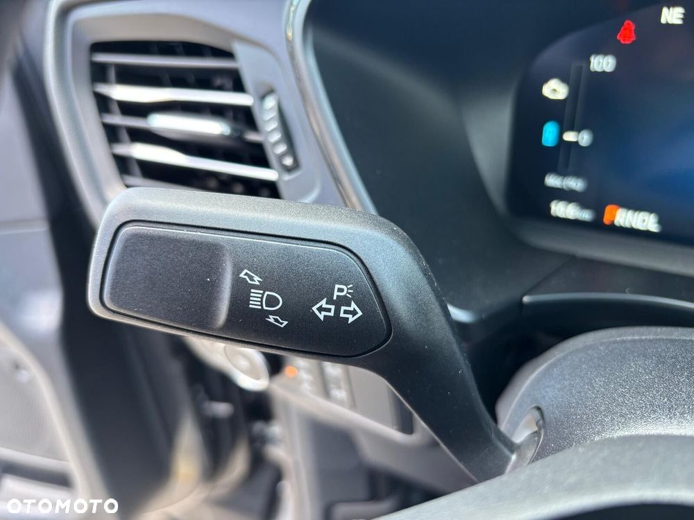 Ford Kuga - 22