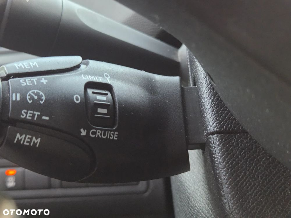 Peugeot 308 1.5 BlueHDi Active S&S - 28