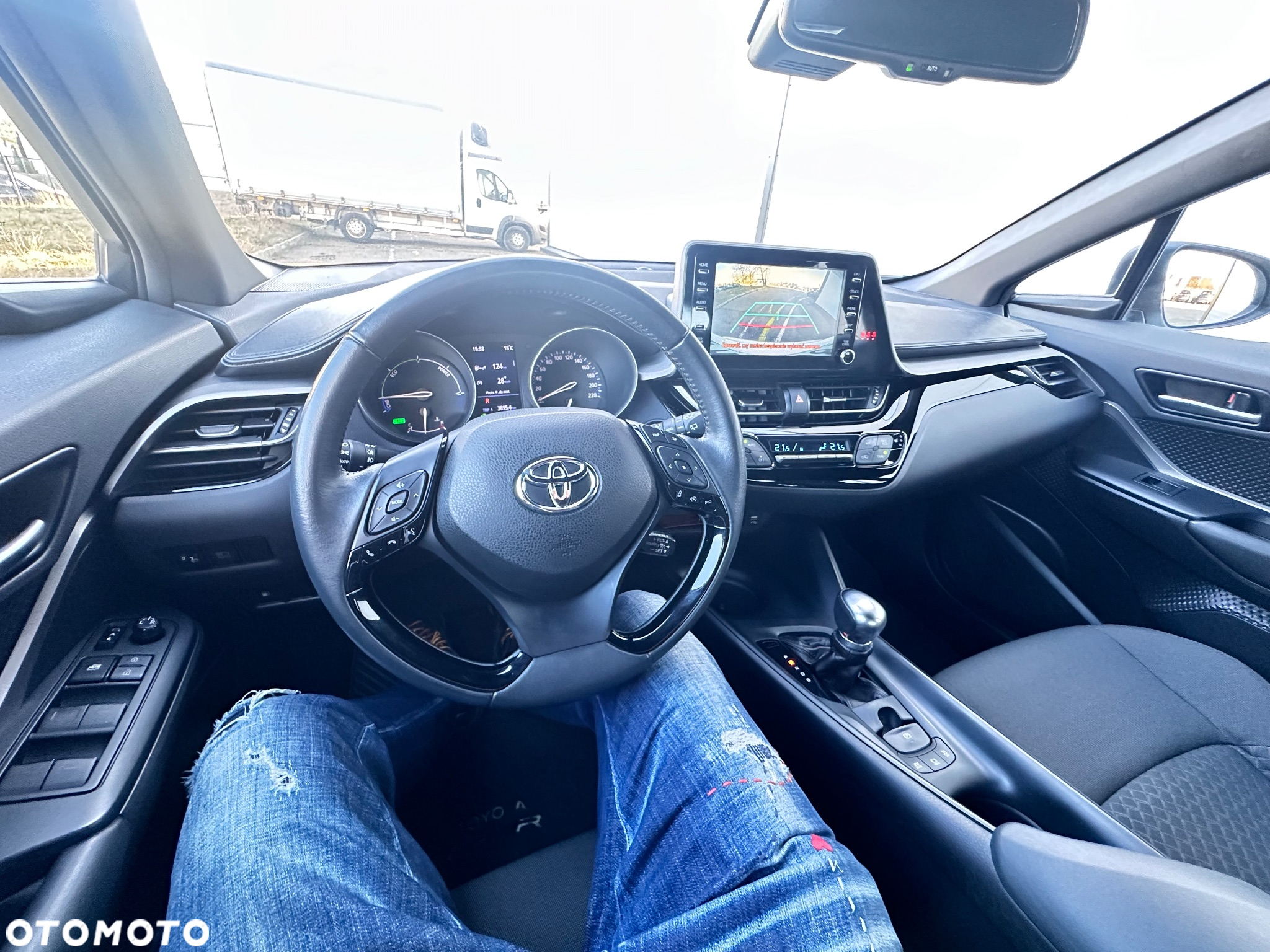 Toyota C-HR - 4