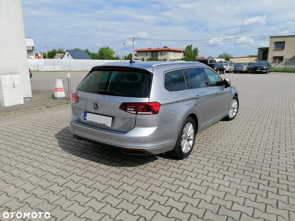 Volkswagen Passat 2.0 TDI EVO Elegance DSG - 5