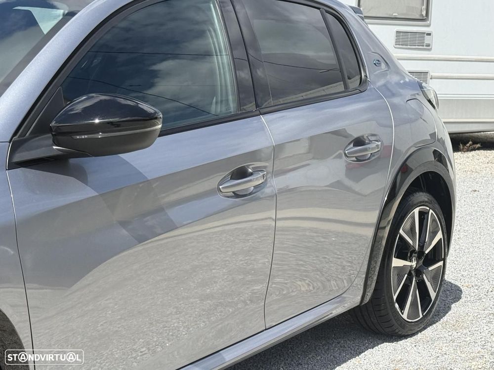 Peugeot e-208 50 kWh GT - 18