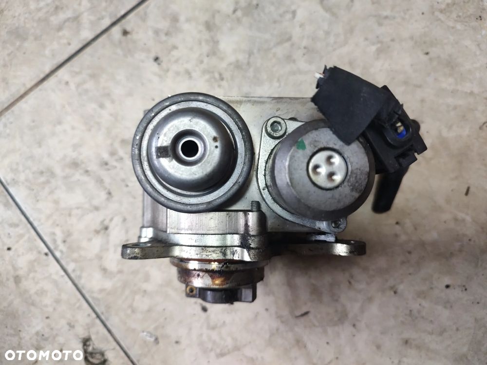 CITROEN C4 2,0HDI POMPA WTRYSKOWA 9685704880 - 2