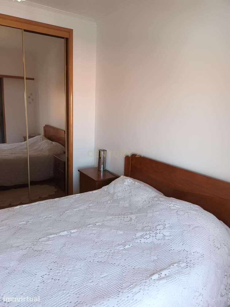 Apartamento T1 com Vista Panorâmica em Charneca de Caparica - Grande imagem: 4/20