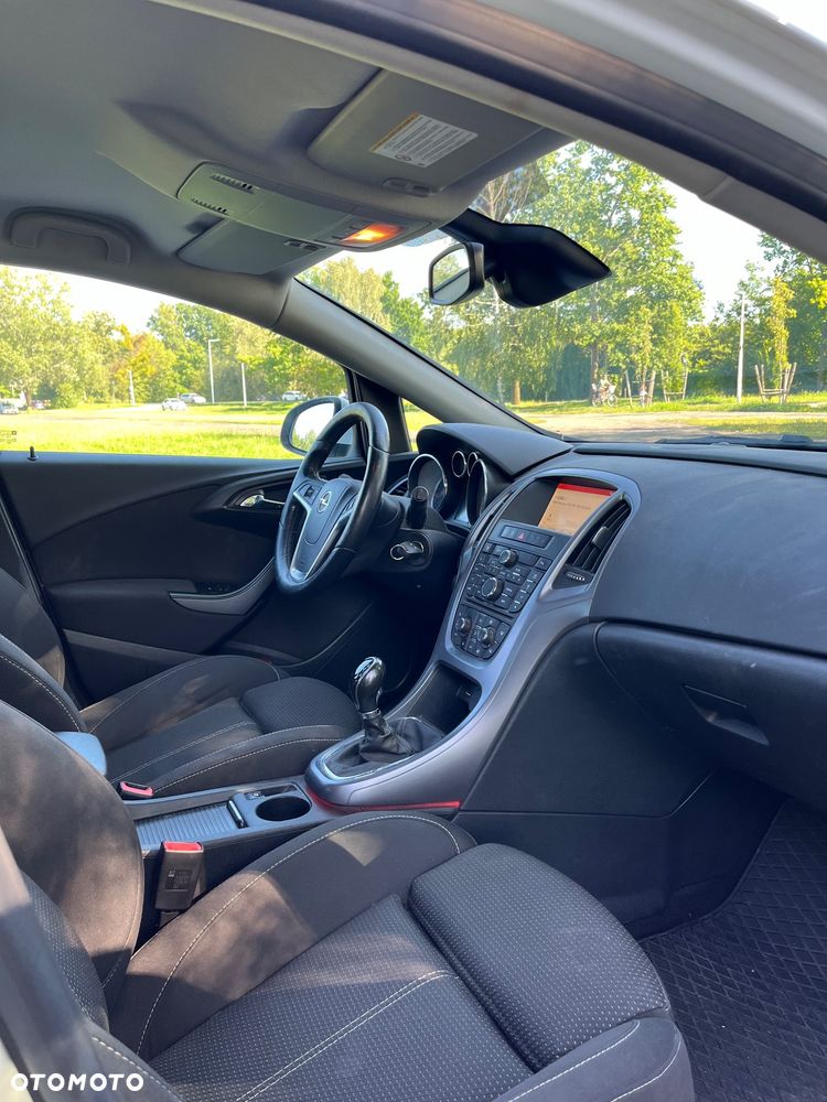 Opel Astra - 16