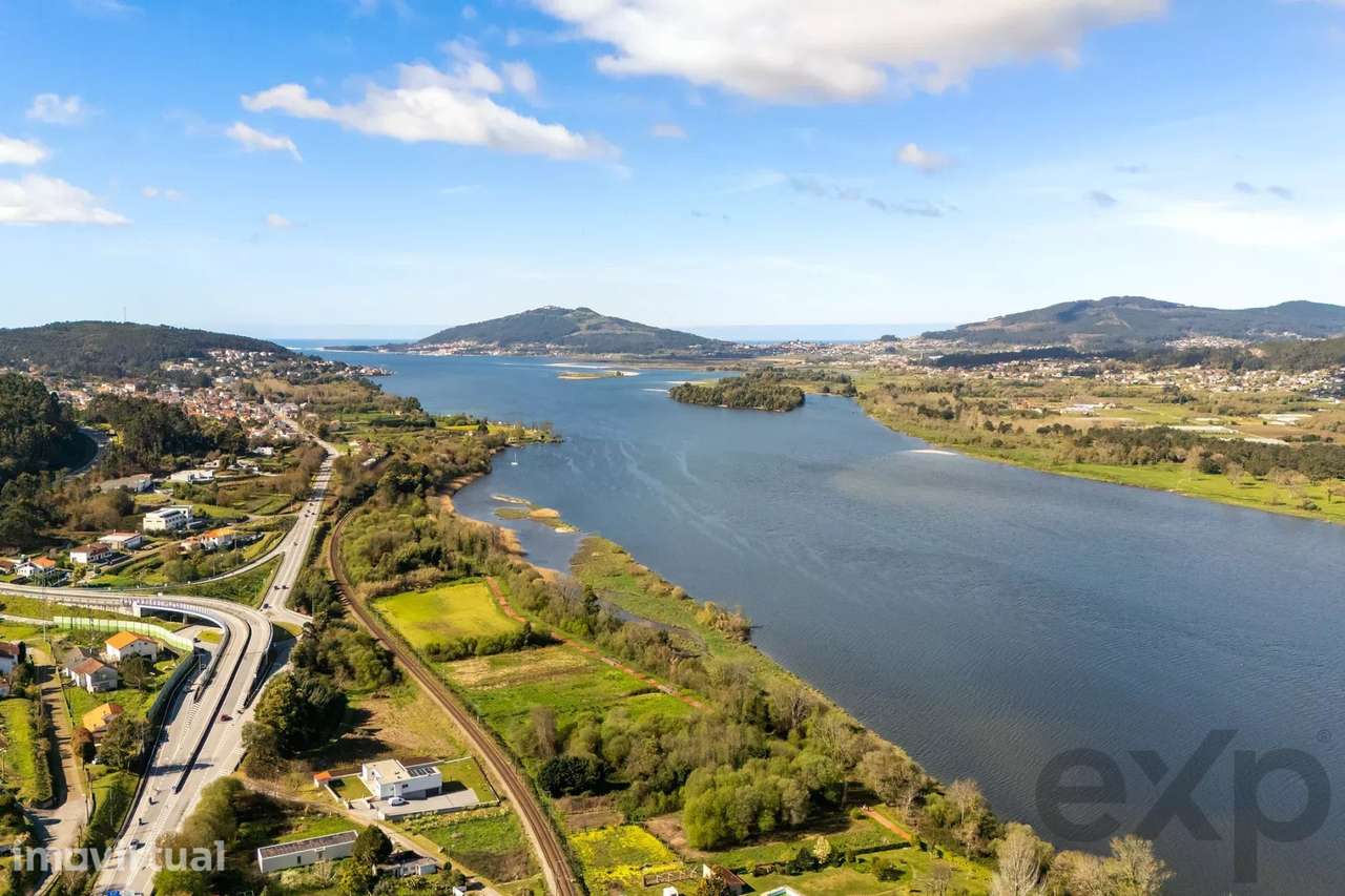 Terreno para Construção | 6.877 m² | 10 km Espanha | Investimento - Grande imagem: 2/16