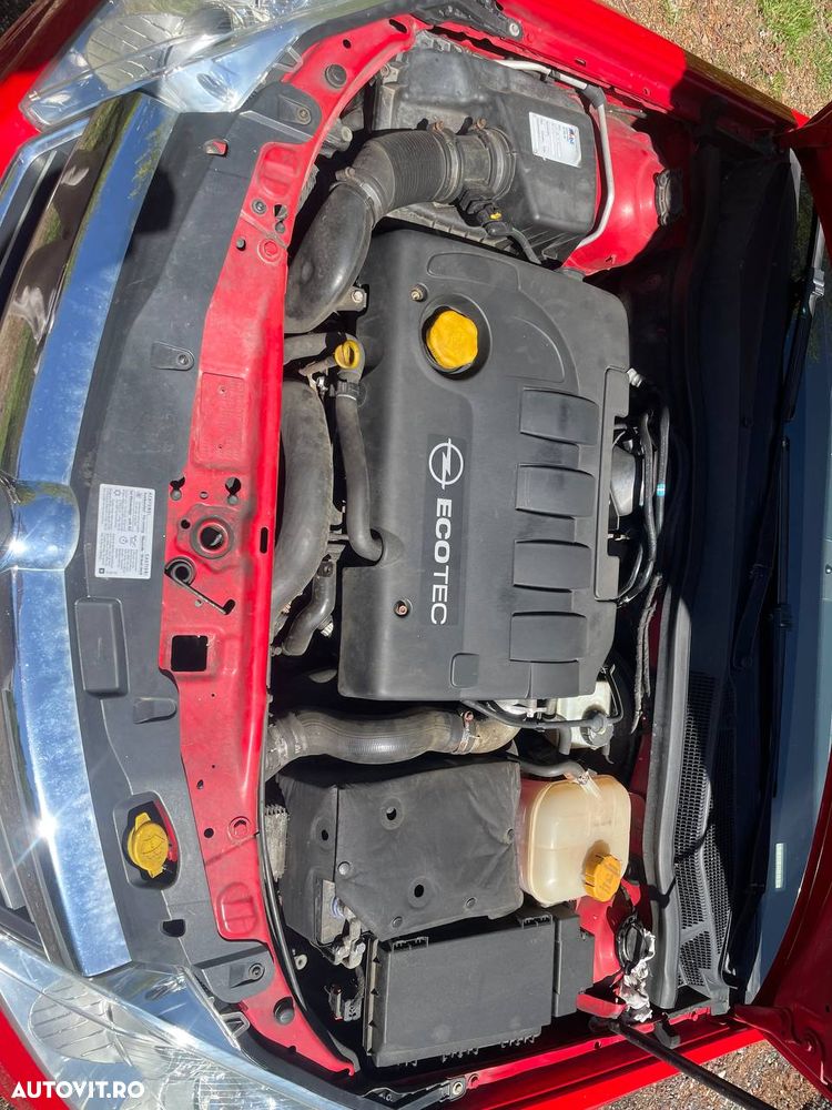 Opel Astra 1.9 CDTI Cosmo - 8