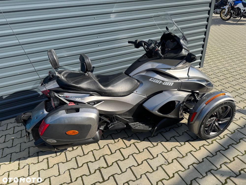 Can-Am Spyder - 7