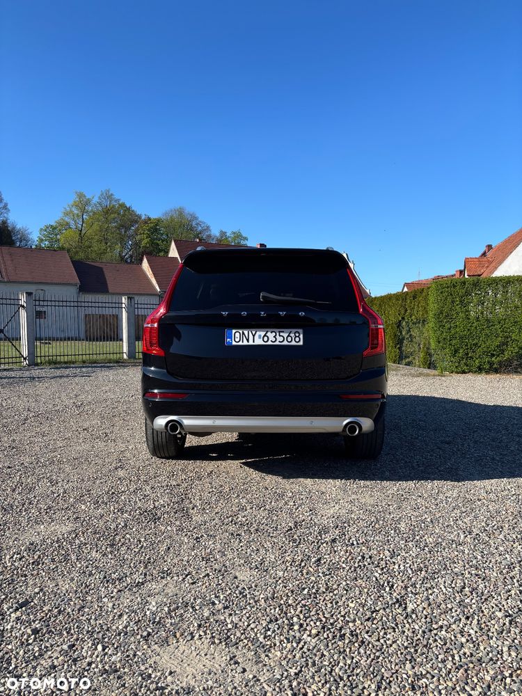 Volvo XC 90 D5 AWD Momentum - 8