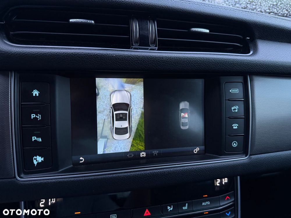 Jaguar XF 3.0 V6 S - 24