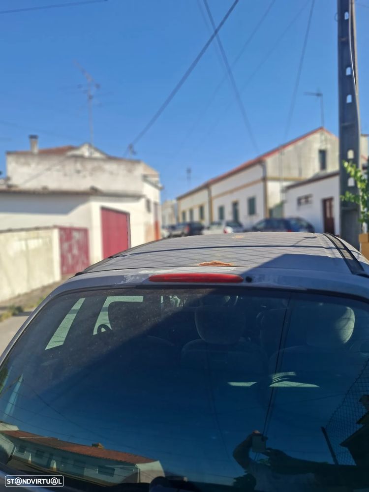 Renault Scénic 1.4 16V RTE - 8
