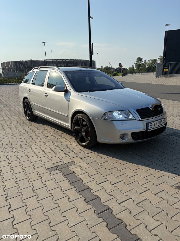 Skoda Octavia 2.0 TDI RS - 2