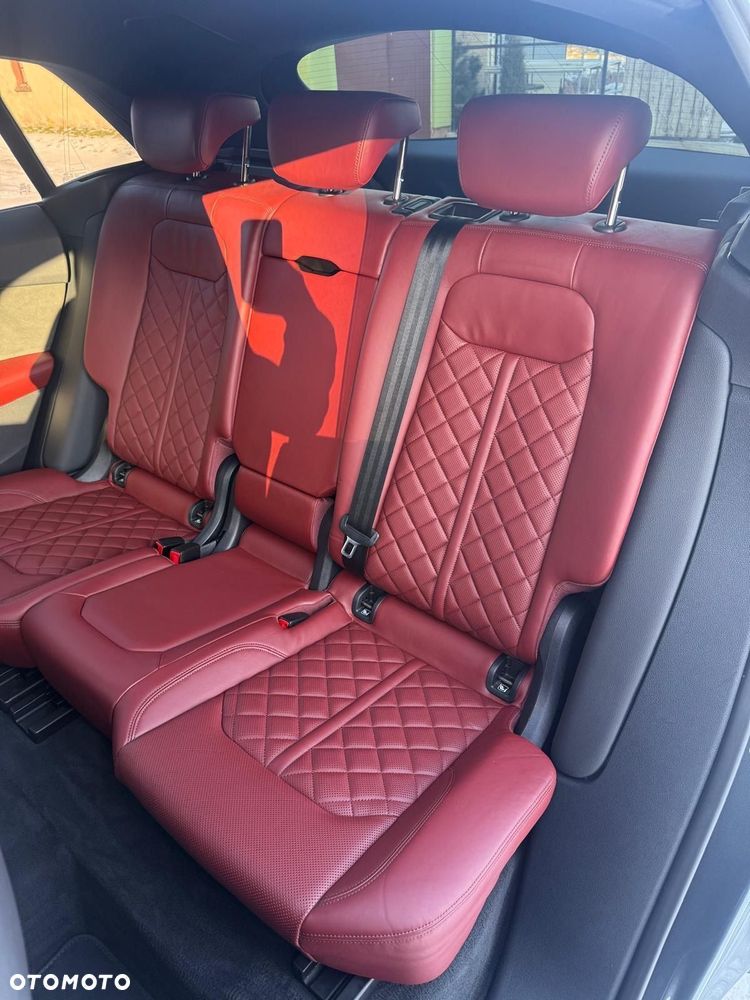 Audi SQ8 - 22