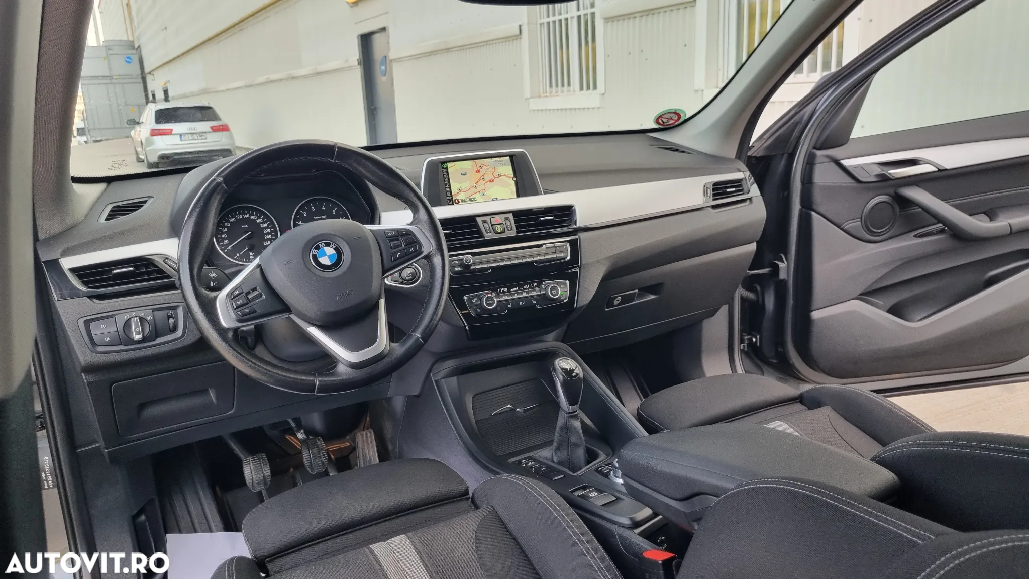 BMW X1 sDrive18i xLine - 25