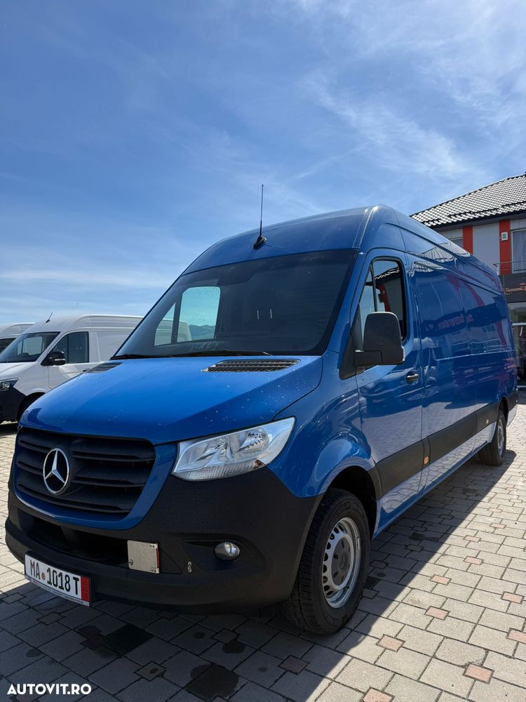 Mercedes-Benz Sprinter - 2