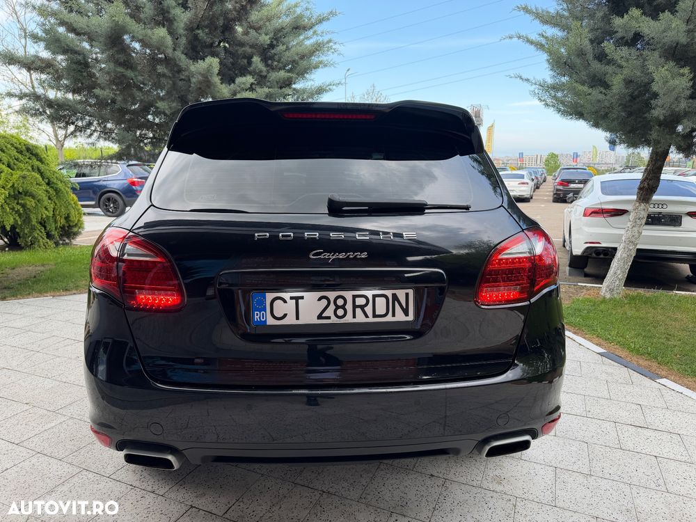 Porsche Cayenne Platinum Edition - 29