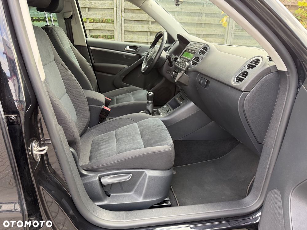 Volkswagen Tiguan - 14