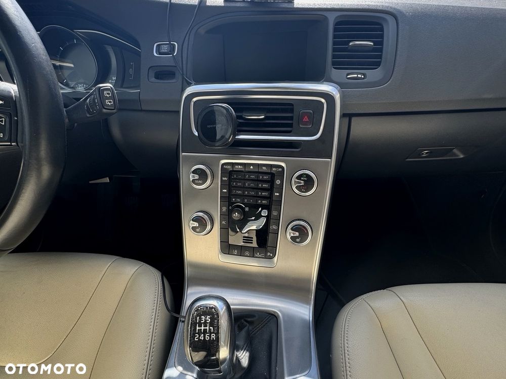 Volvo V60 D4 Drive-E Summum - 10