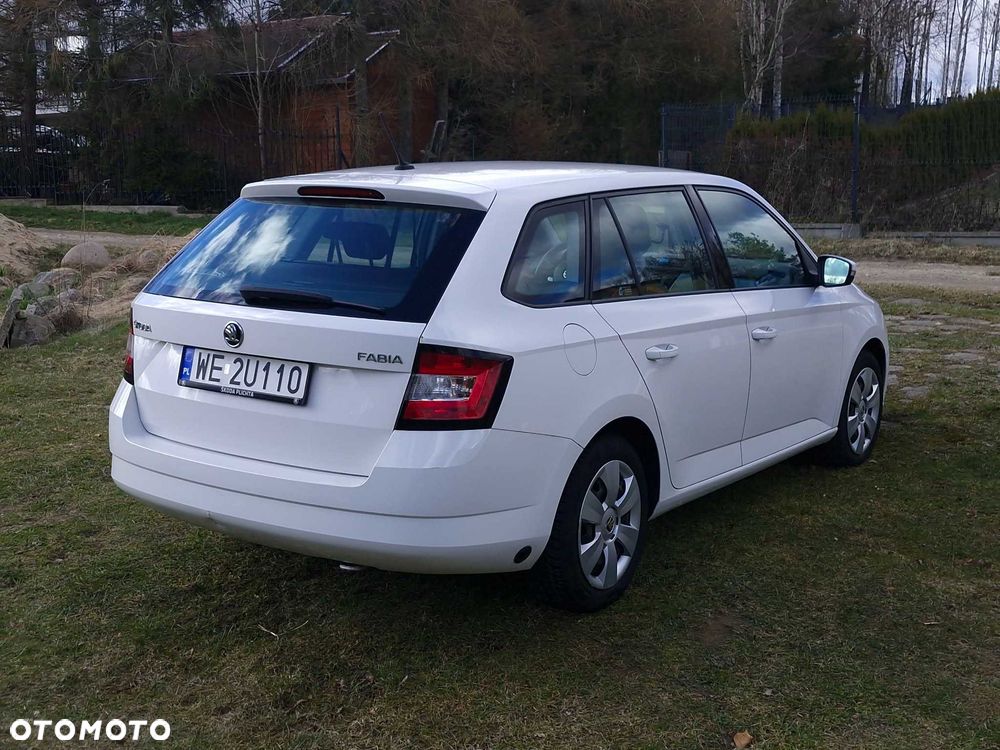 Skoda Fabia - 4