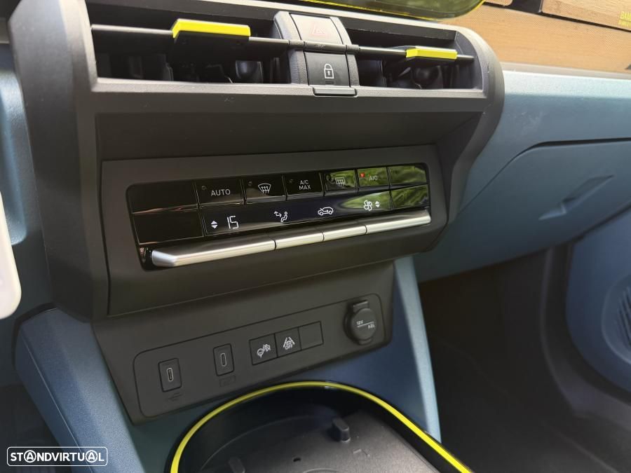 Fiat Grande Panda 1.2 Hybrid La Prima eDCT — fotografia 17