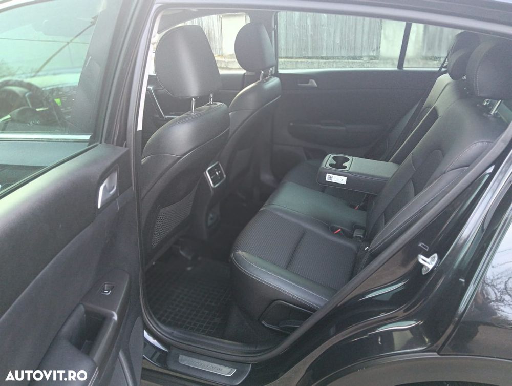 Kia Sportage 1.7 CRDI 2WD Vision - 17