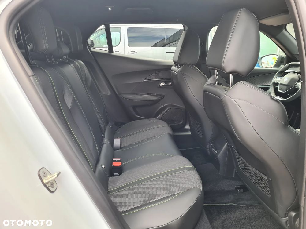 Peugeot 2008 1.2 PureTech GT S&S EAT8 - 28