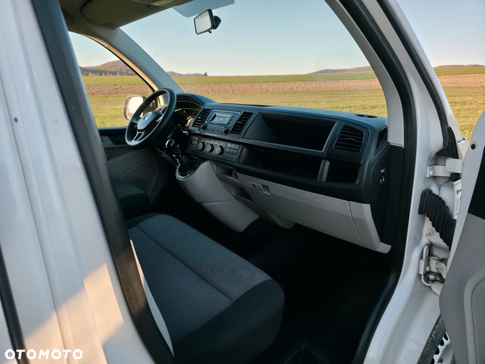 Volkswagen Transporter - 10