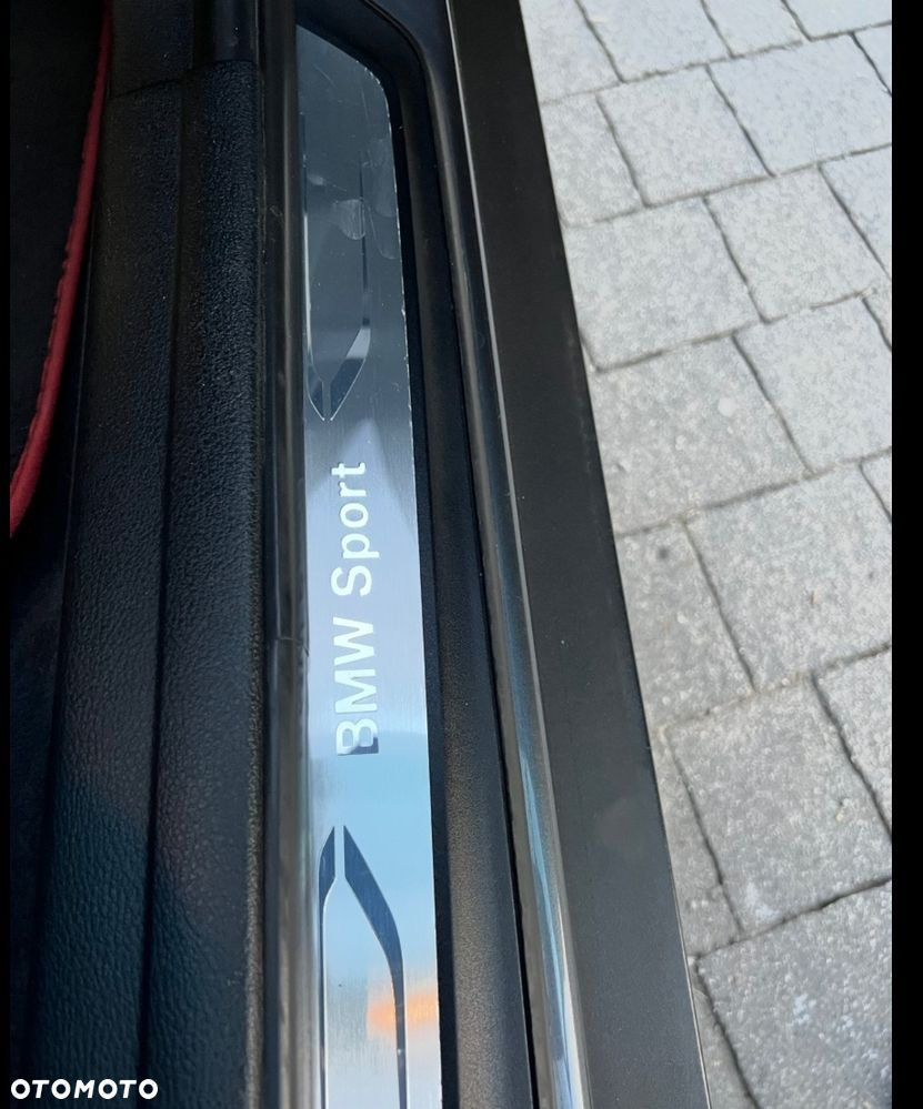 BMW X1 sDrive18d Sport Line - 17