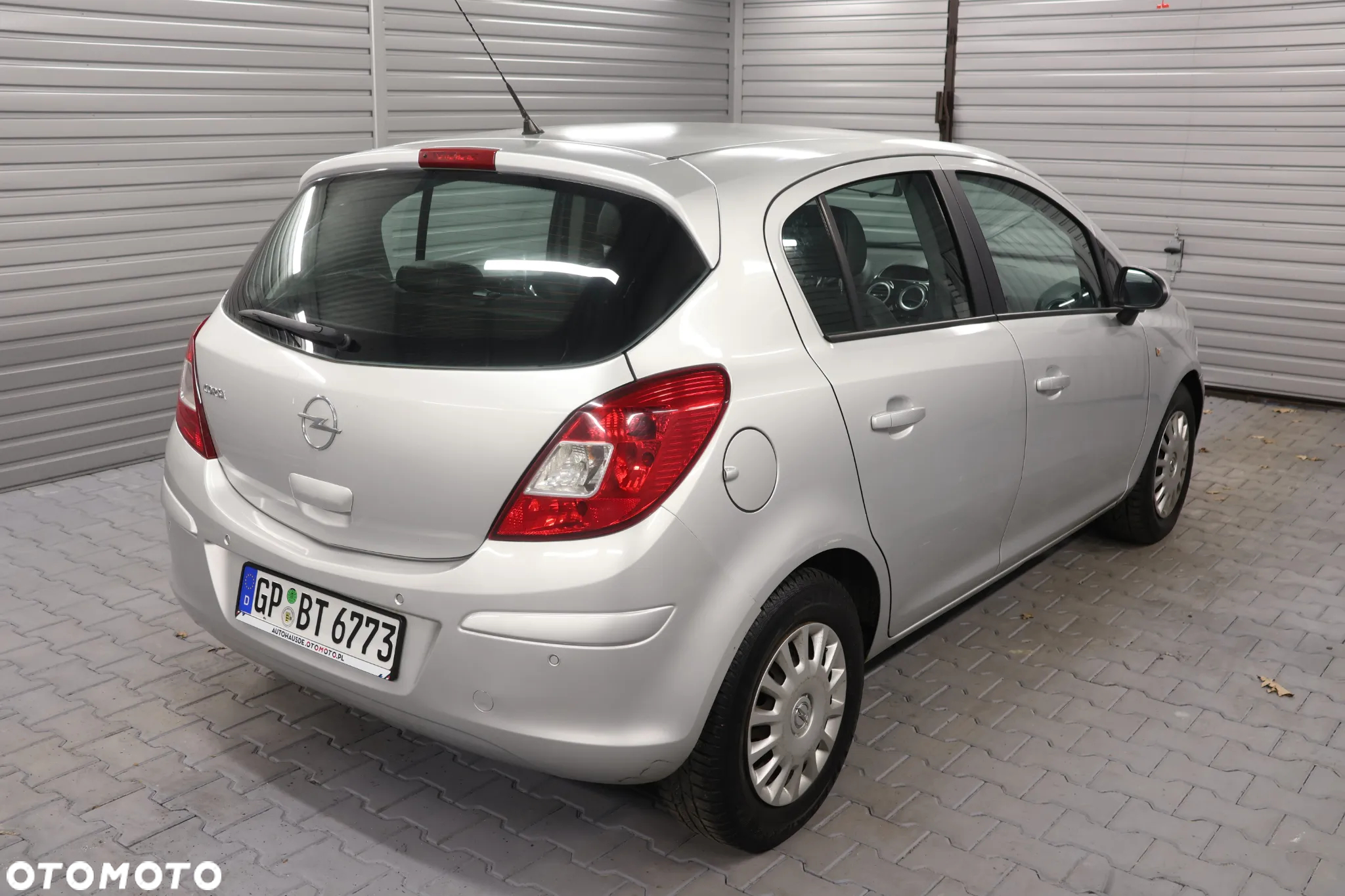 Opel Corsa 1.2 16V Easytronic - 3