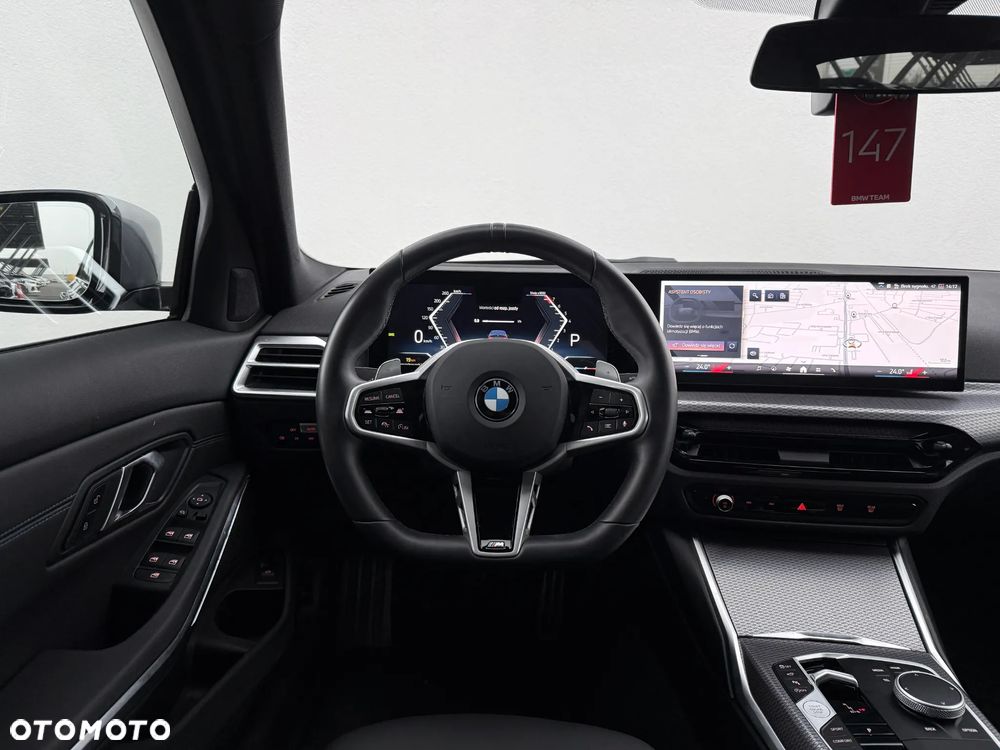 BMW Seria 3 330i xDrive M Sport - 29