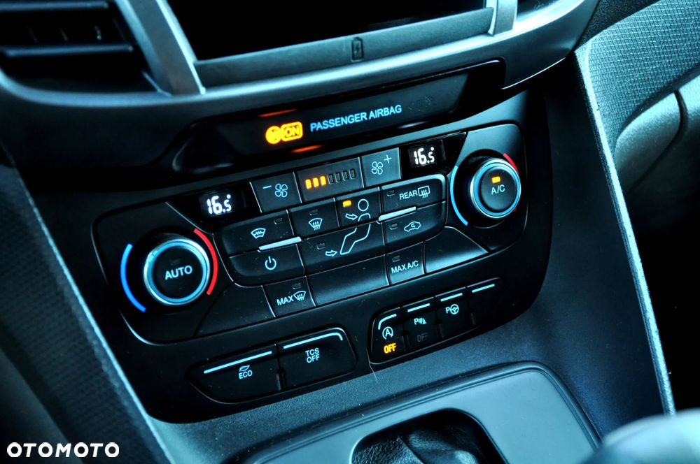 Ford Transit connect - 36