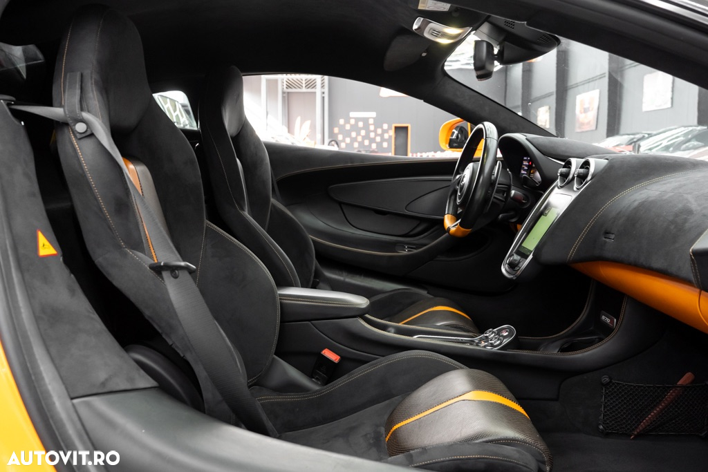 McLaren 570S Coupe - 12