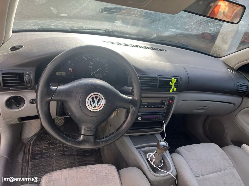 VW Passat Variant 1.9 TDi Confortline - 7
