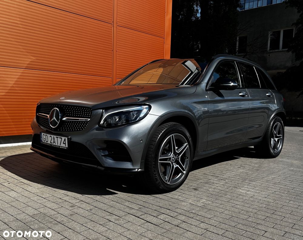 Mercedes-Benz GLC - 1