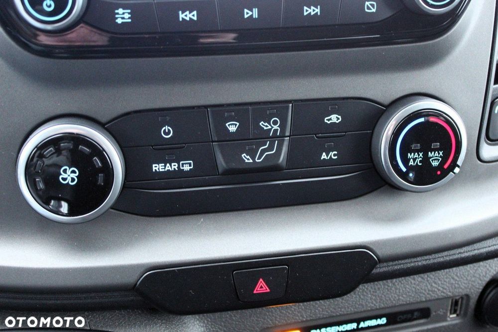 Ford Transit Custom Kombi 320 L2H1 Trend - 17