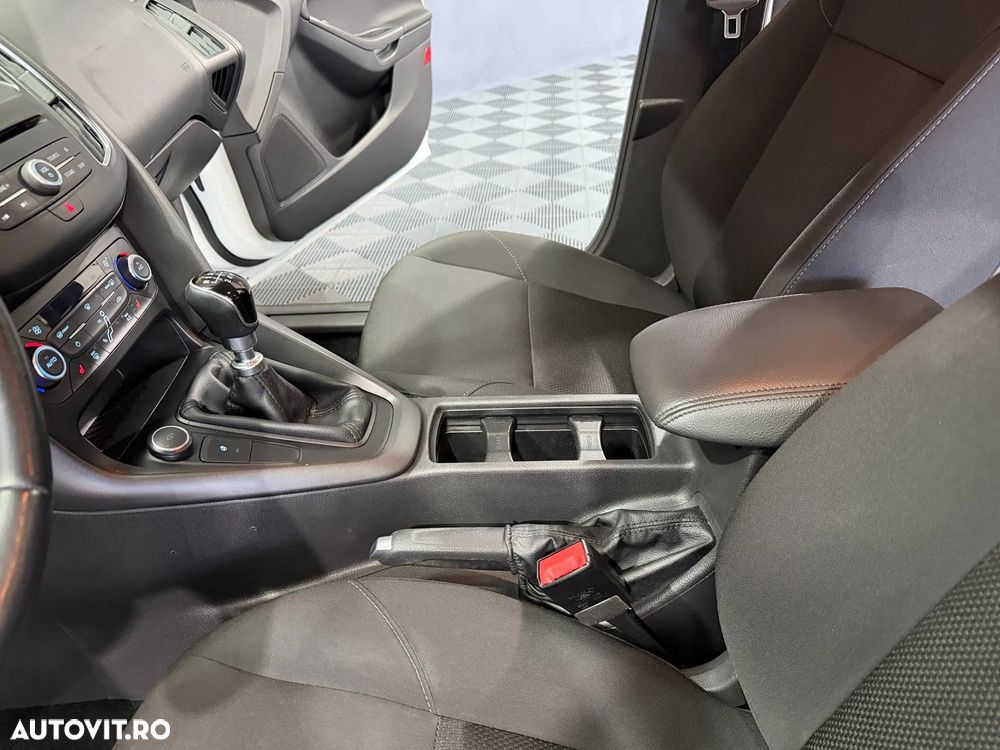 Ford Focus 1.5 EcoBlue Active - 10