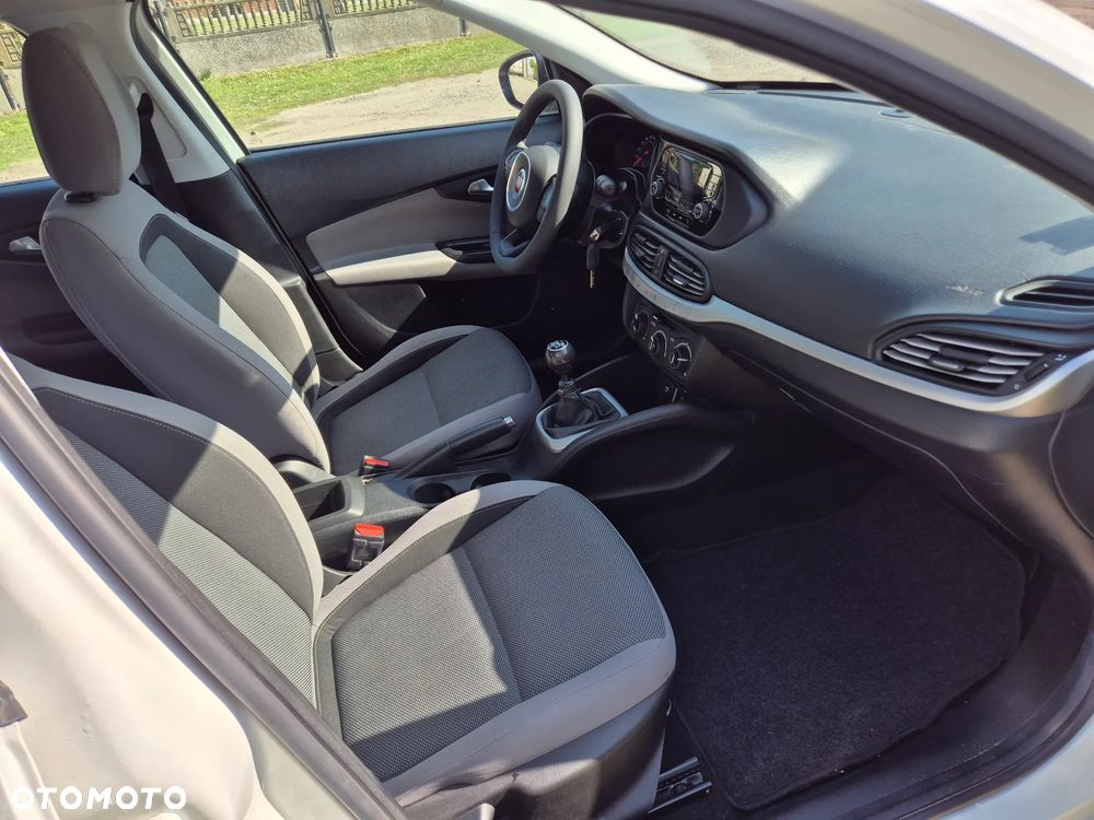 Fiat Tipo 1.4 16V - 6