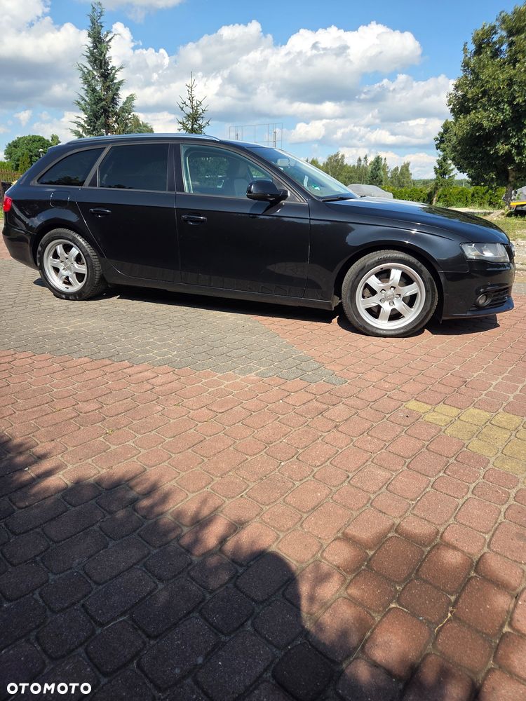Audi A4 Avant - 4