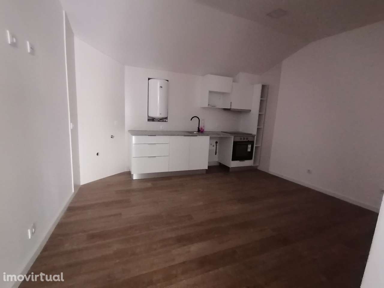 Excelente T1 Novo - Grande imagem: 4/8