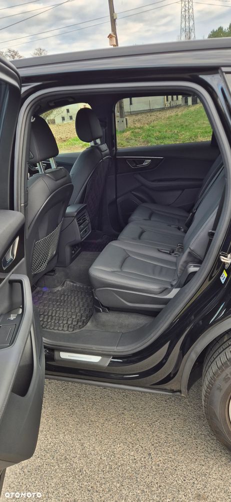 Audi Q7 - 10