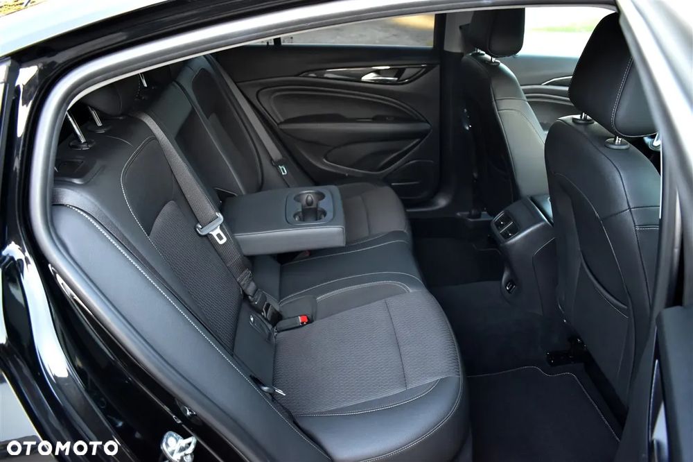 Opel Insignia 1.5 T GPF Exclusive S&S - 23