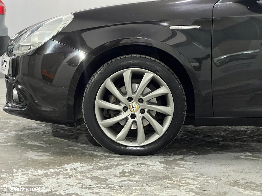 Alfa Romeo Giulietta 1.6 JTDm Exclusive - 20