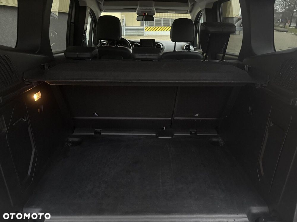 Mercedes-Benz Klasa T 180 d Progressive - 11