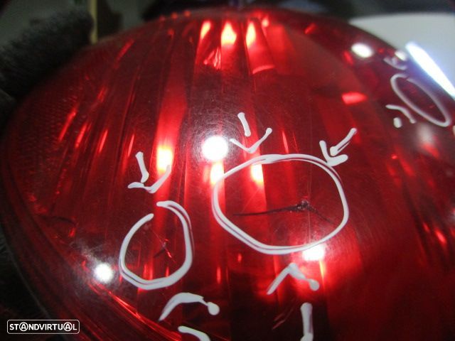 Farol Tras 4F9945096B AUDI A6 4F FASE 1 2006 2.0TDI 140CV 5P AZUL ESCURO DRT ORIGINAL VALEO Danificado - 4