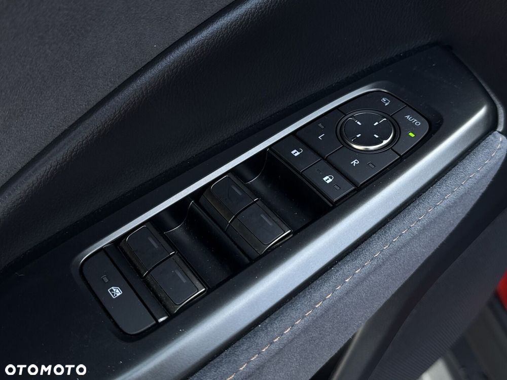 Lexus LBX 1.5 Hybrid Cool - 31