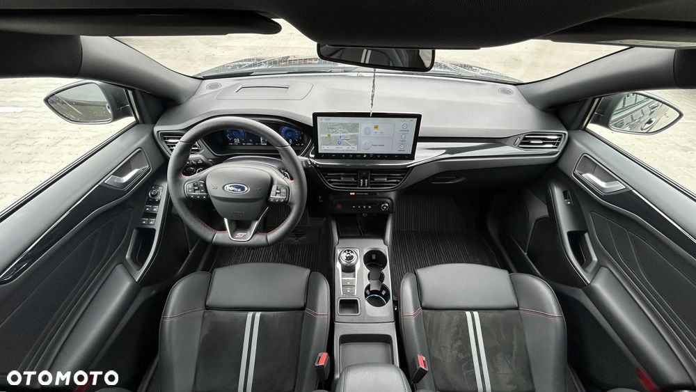 Ford Focus 2.3 EcoBoost ST X - 9